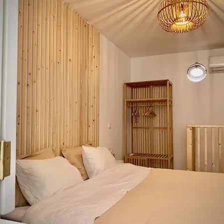 Apartament Cave-styled Duplex