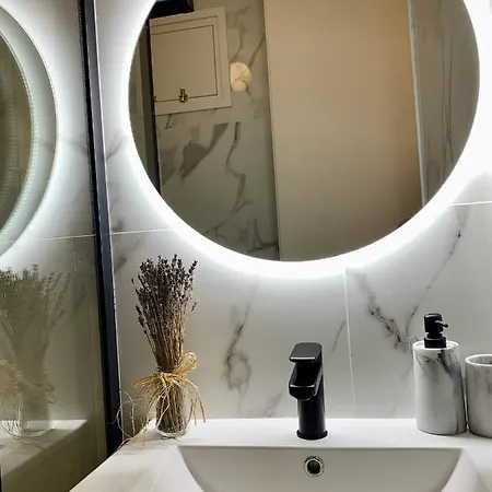 Cave-styled Duplex Porto