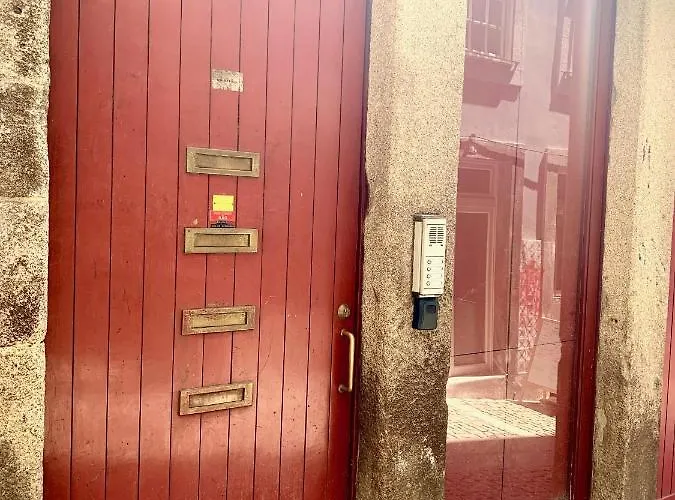 Appartement Cave-styled Duplex *