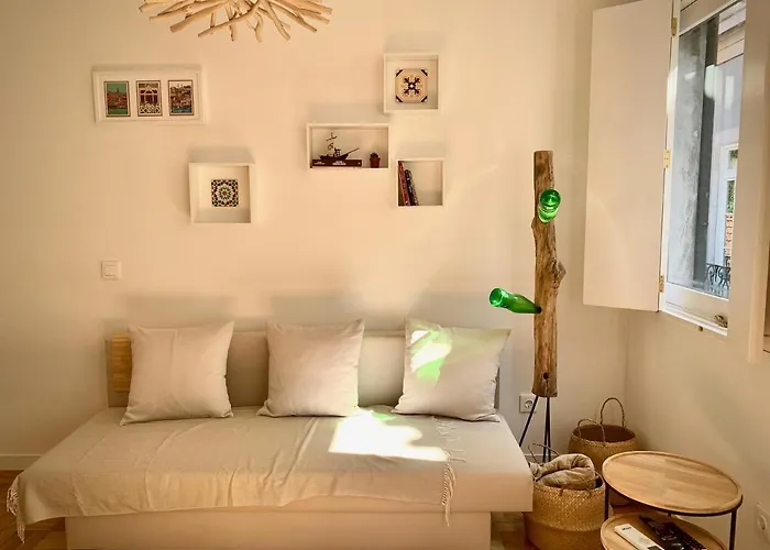 Cave-styled Duplex Porto