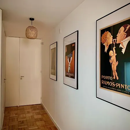 Appartement Cave-styled Duplex *